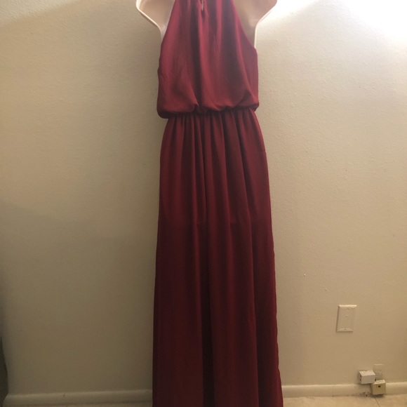 Red dress - Picture 2 of 3